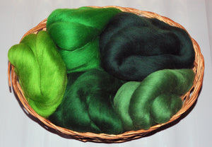 "Green" Dyed Merino Wool Top Kit (100Grams)